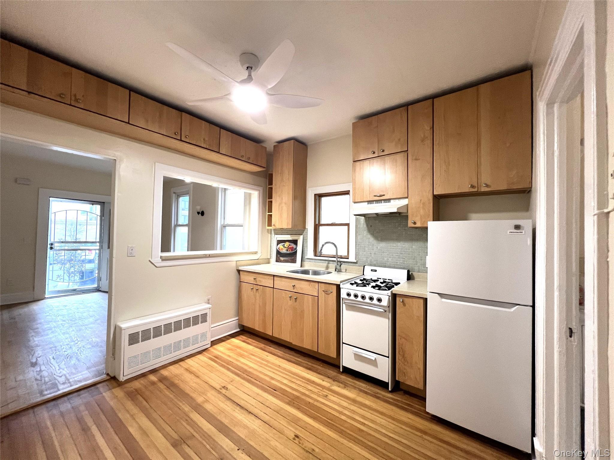 241 W Broadway # 1, Long Beach, NY 11561