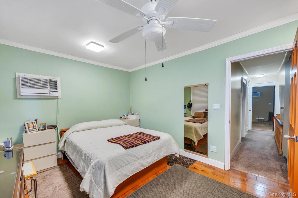 91-16 196th Street, Hollis, NY 11423