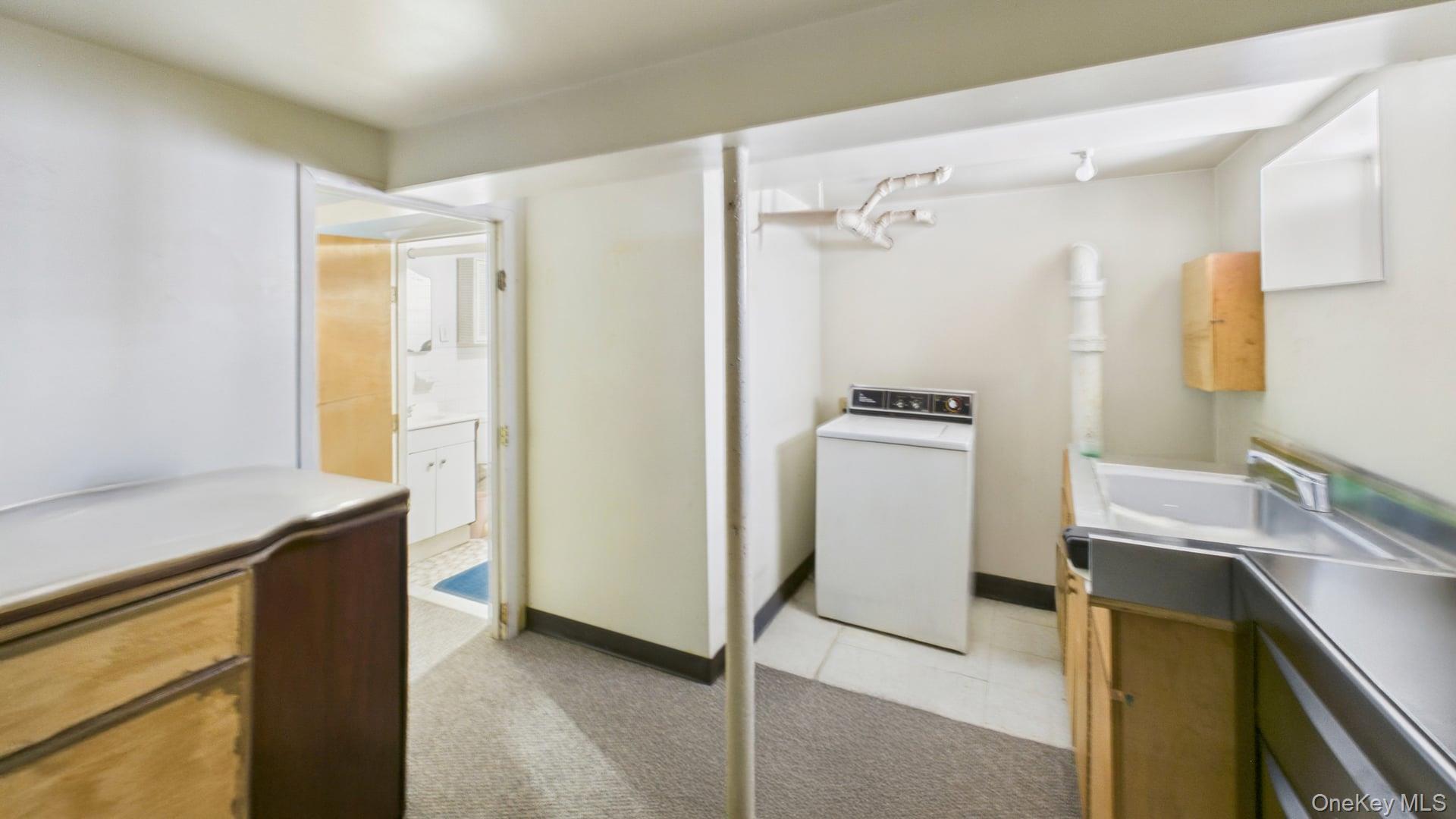 4711 88th Street, Elmhurst, NY 11373