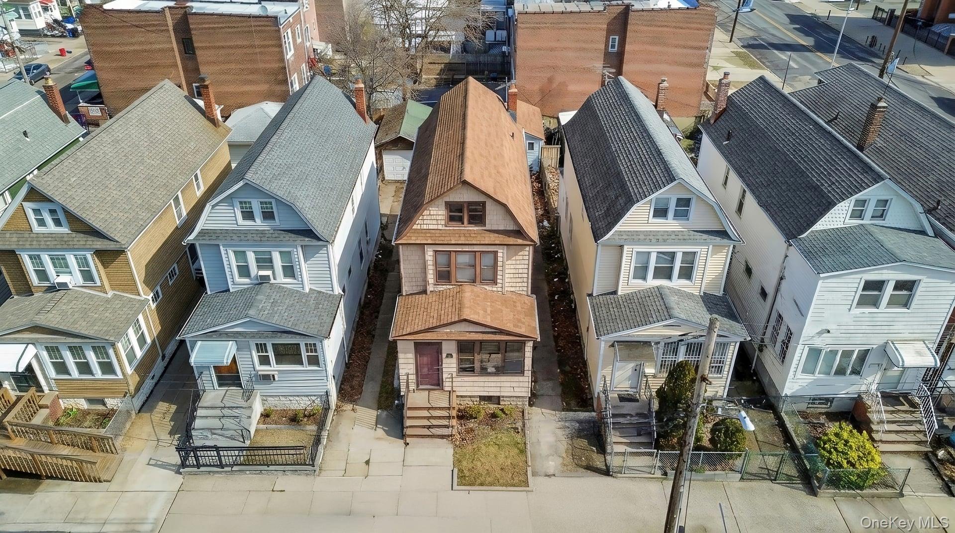 4711 88th Street, Elmhurst, NY 11373