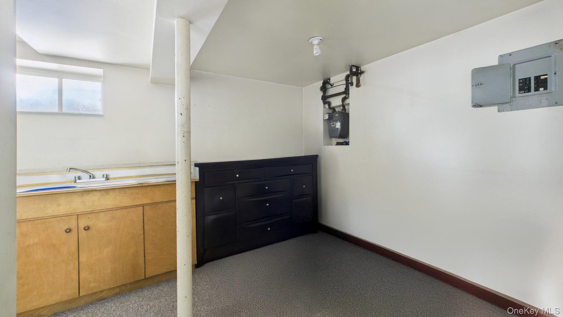 4711 88th Street, Elmhurst, NY 11373