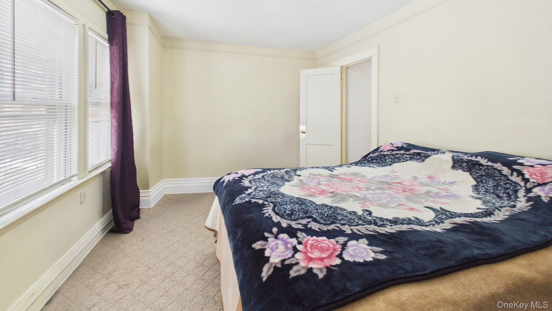 4711 88th Street, Elmhurst, NY 11373