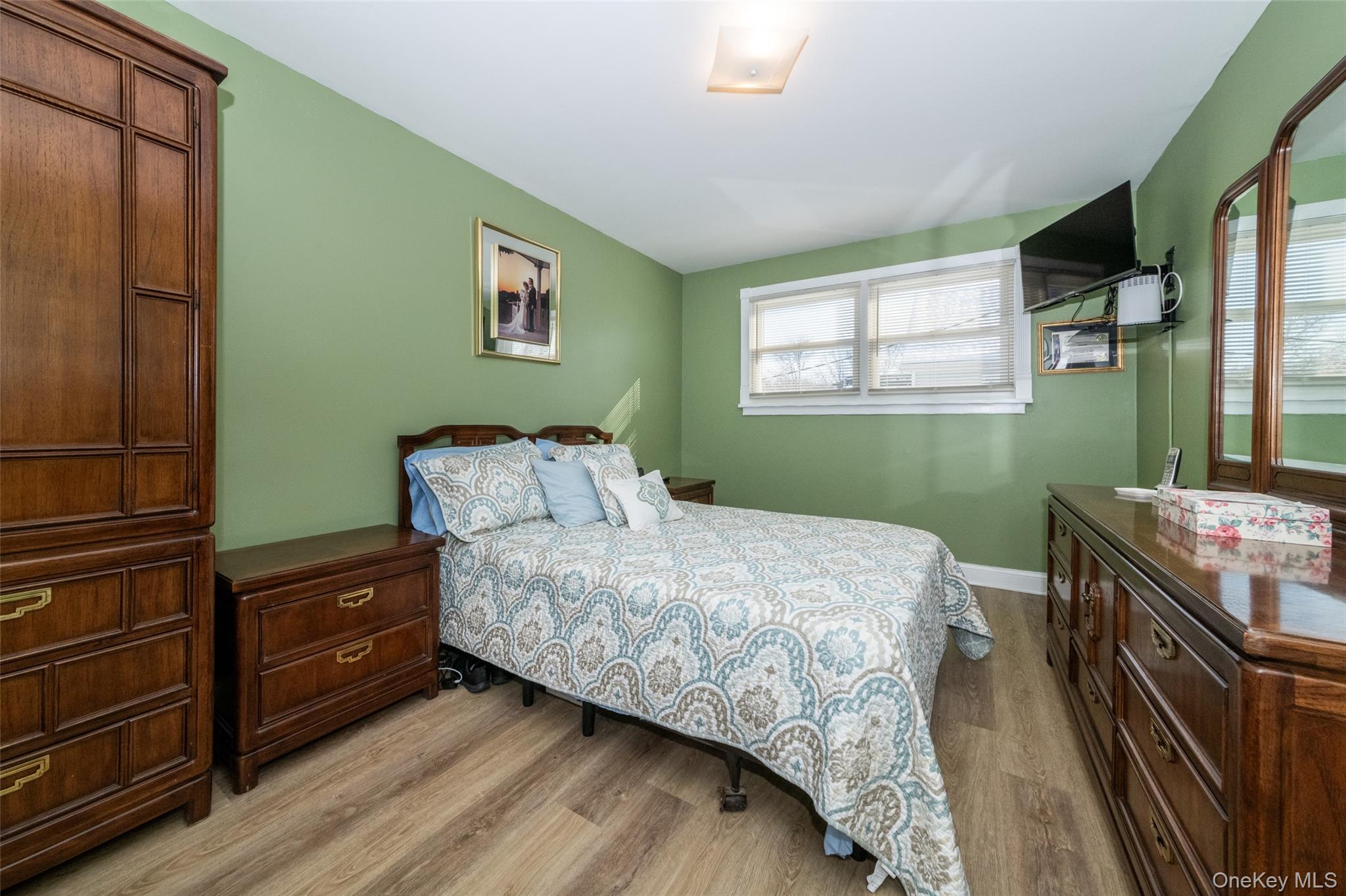 2542 Hollers Avenue, Bronx, NY 10475