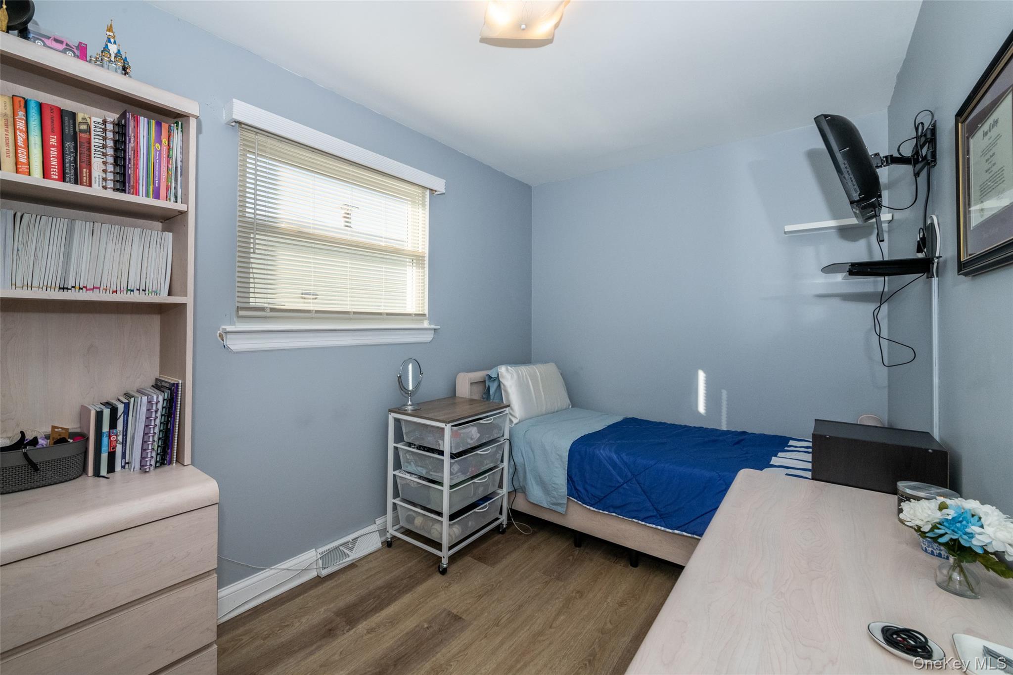 2542 Hollers Avenue, Bronx, NY 10475