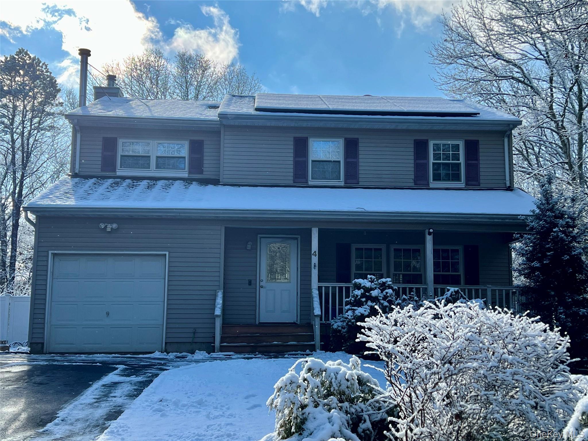 4 Sheila Court, Manorville, NY 11949