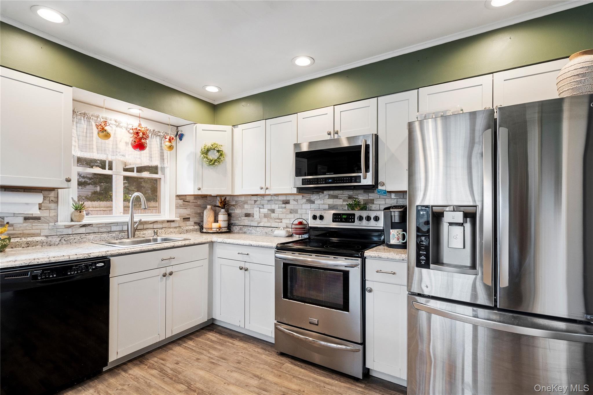 24 Park Place, Patchogue, NY 11772