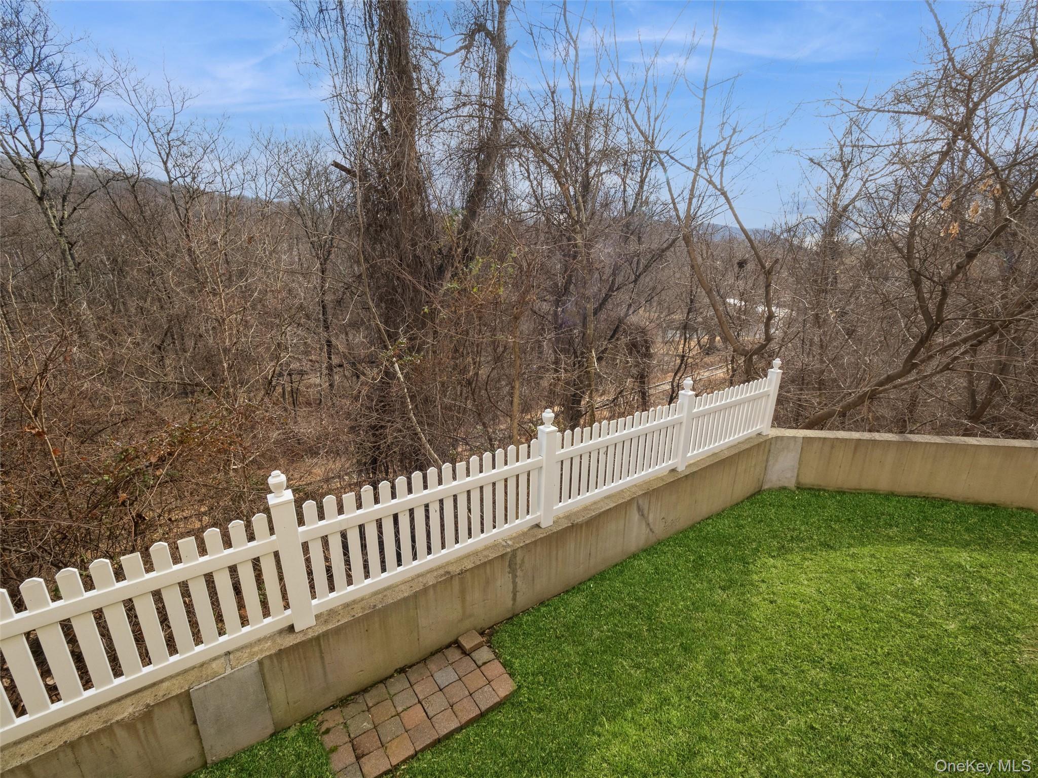 43 Aveonis Court, Fishkill, NY 12524