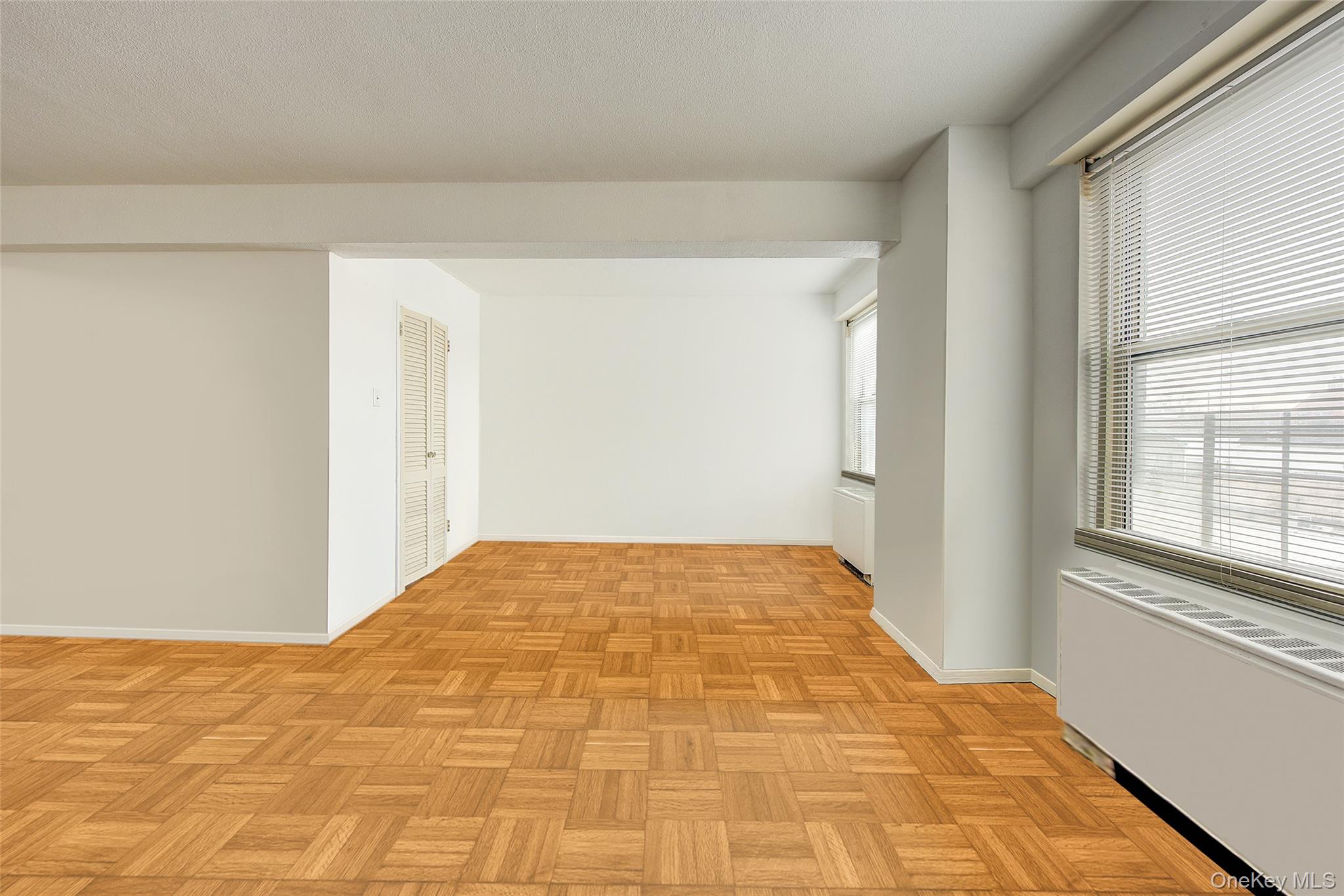 107-40 Queens Boulevard # 4M, Forest Hills, NY 11375