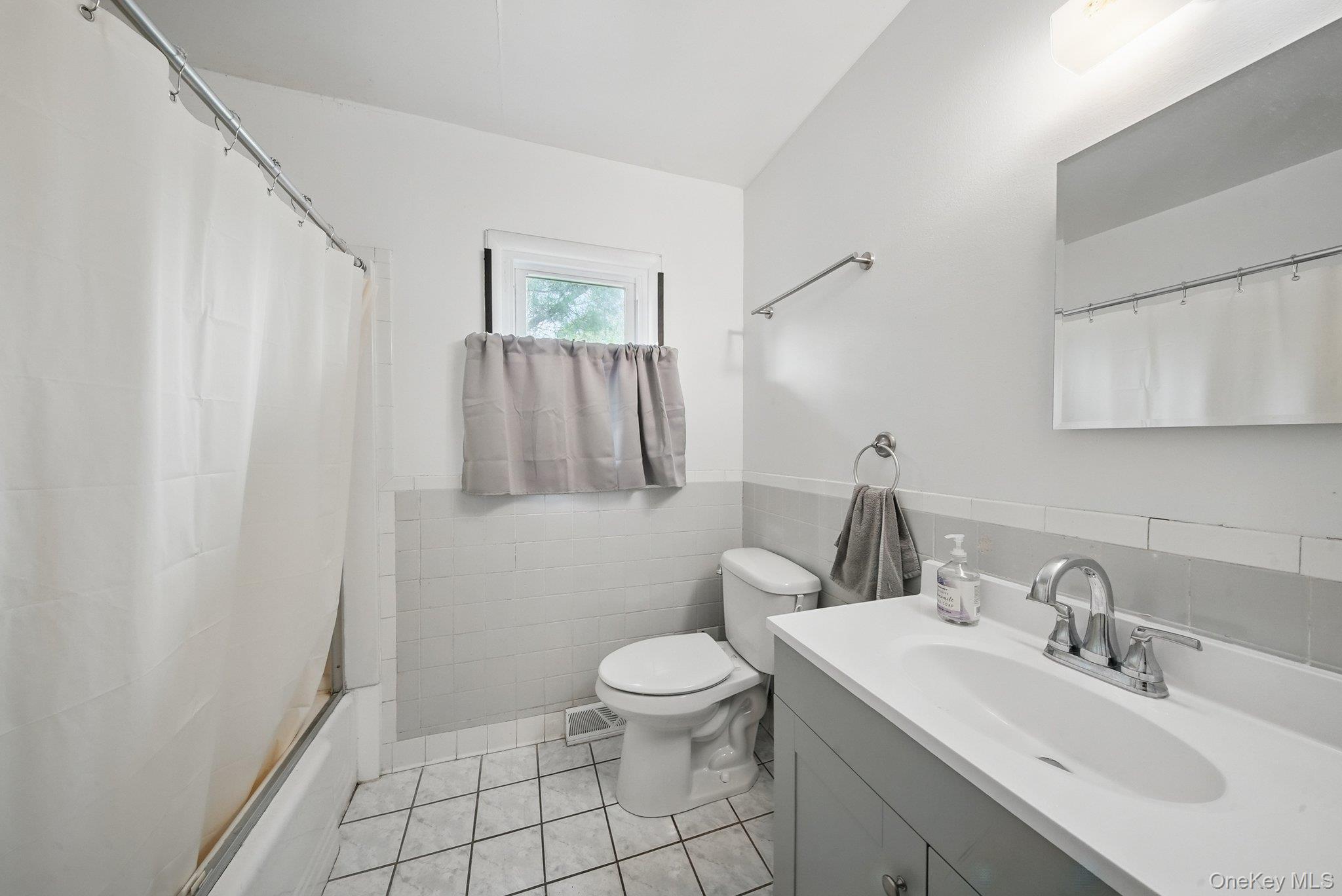 109 Long Lane, Bloomingburg, NY 12721