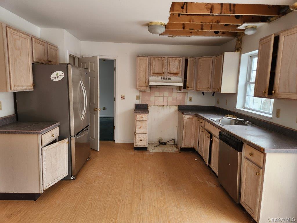 14 Storm Drive, Poughquag, NY 12570