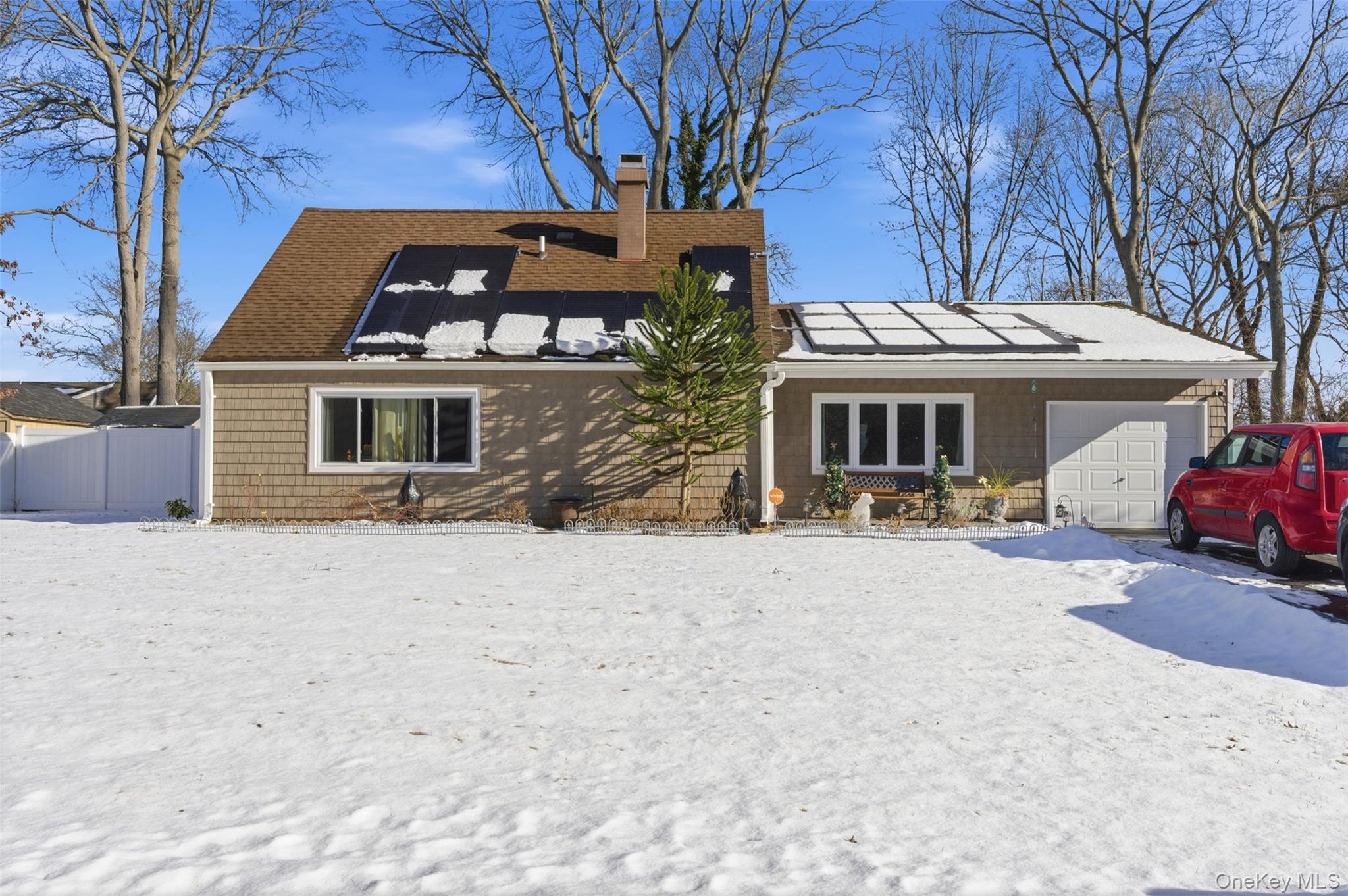 1039 Sipp Avenue, Medford, NY 11763