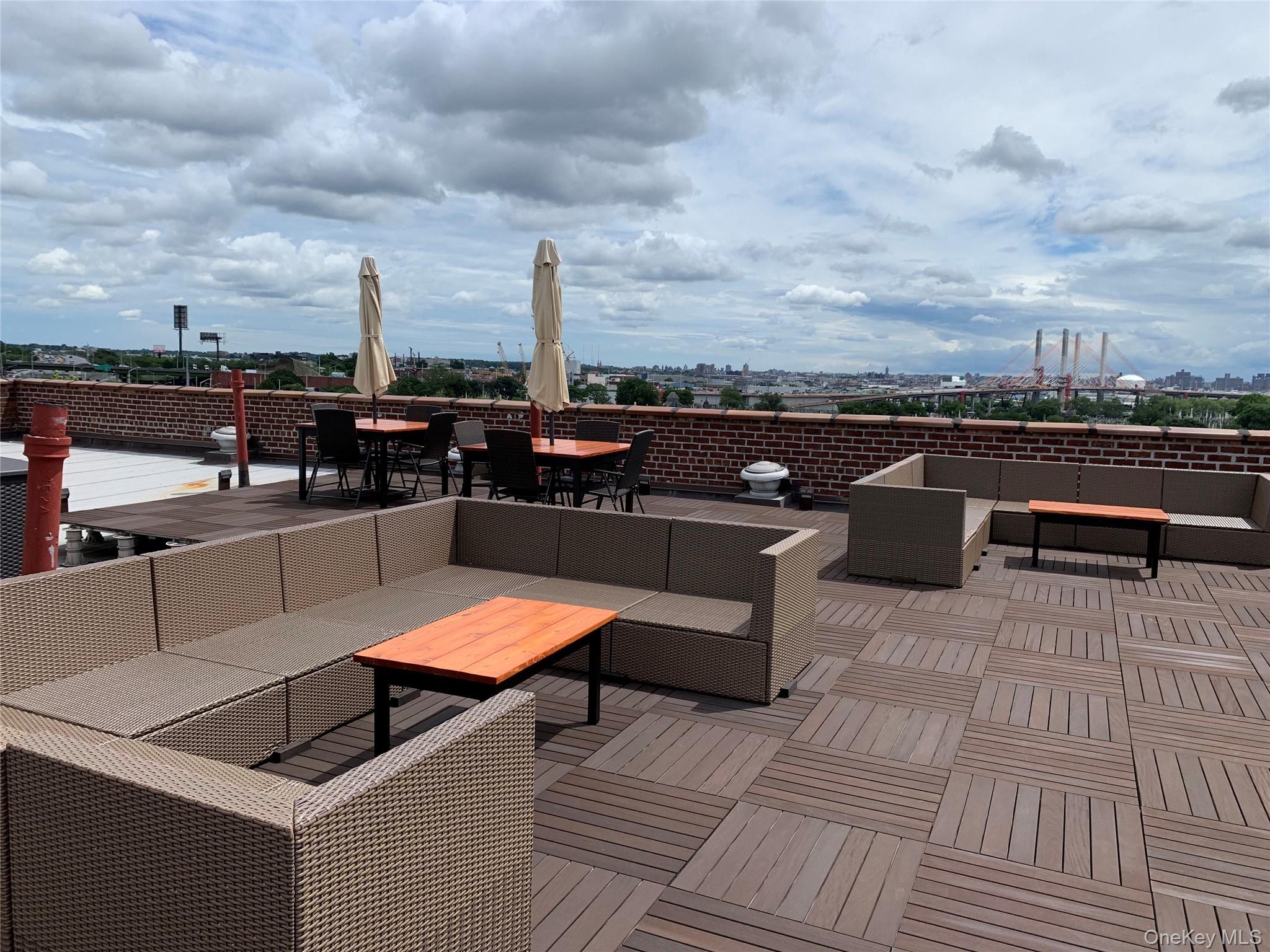 5015 39th Street # 1F, Sunnyside, NY 11104