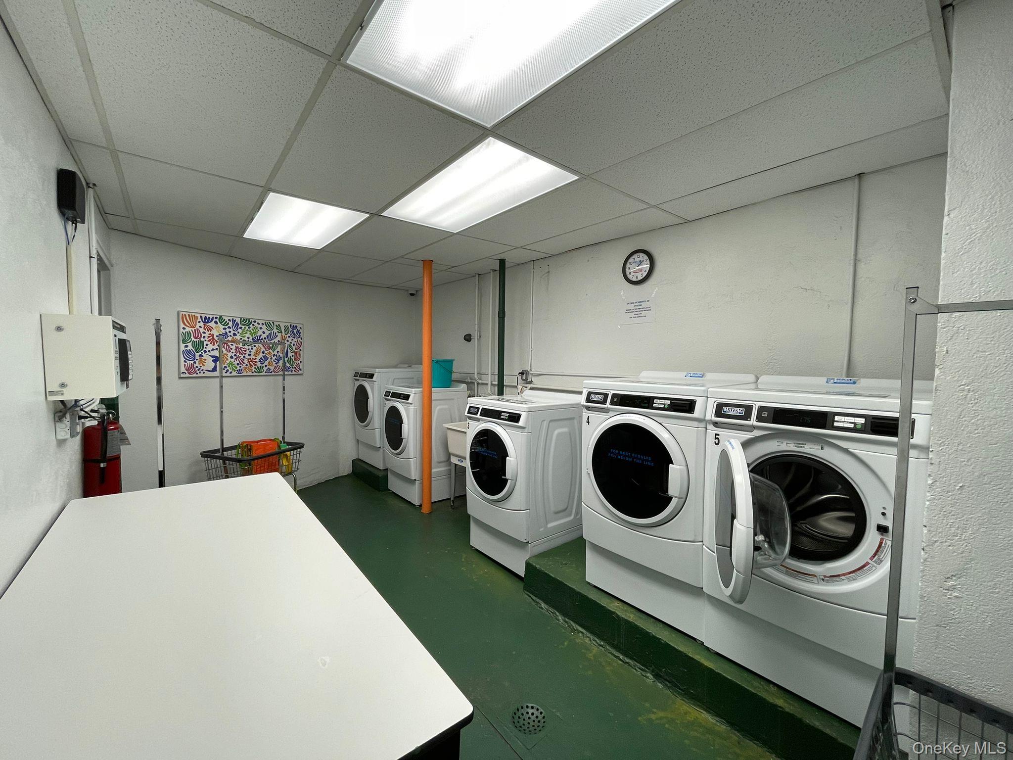 5015 39th Street # 1F, Sunnyside, NY 11104