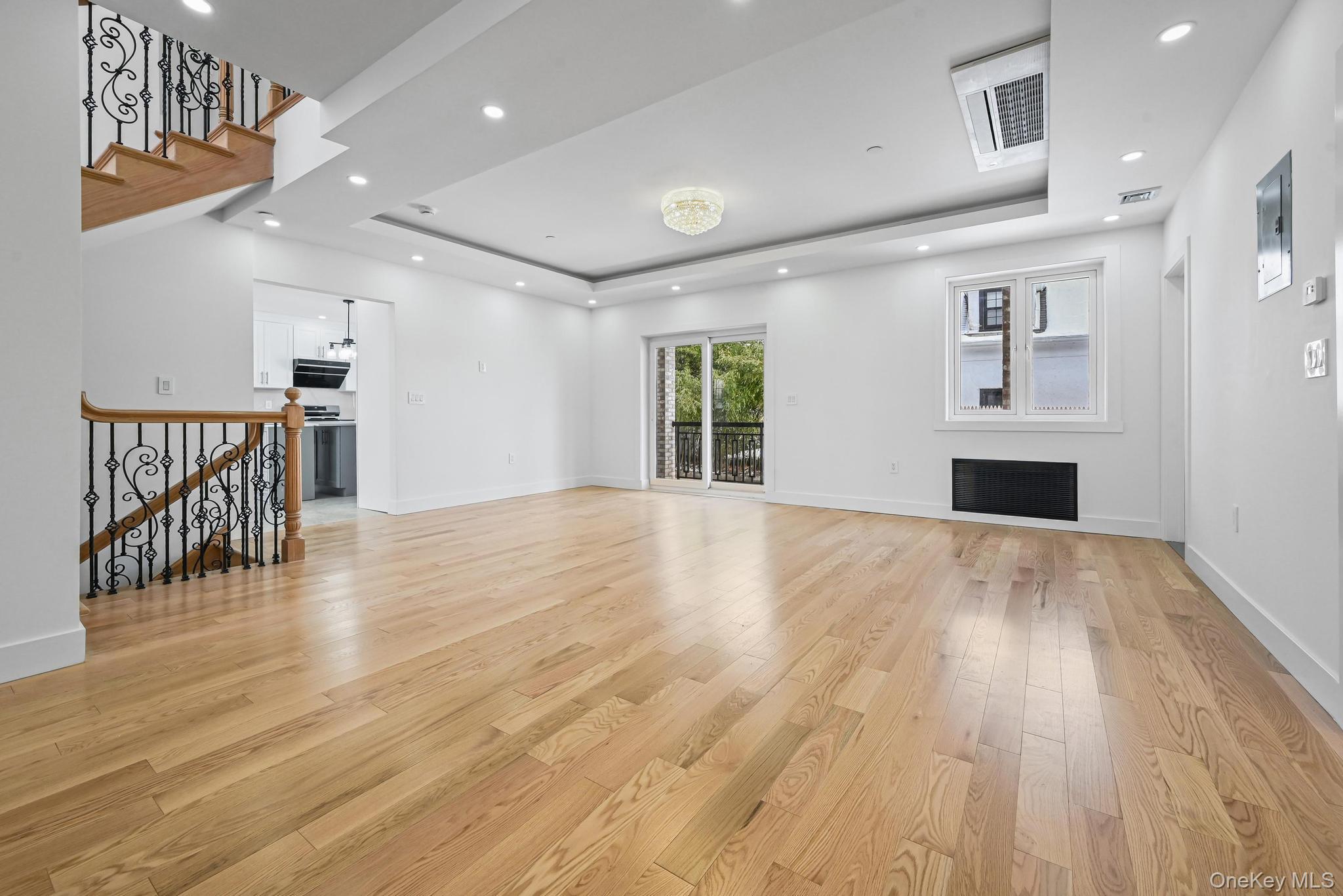 32-35 164th Street, Flushing, NY 11358