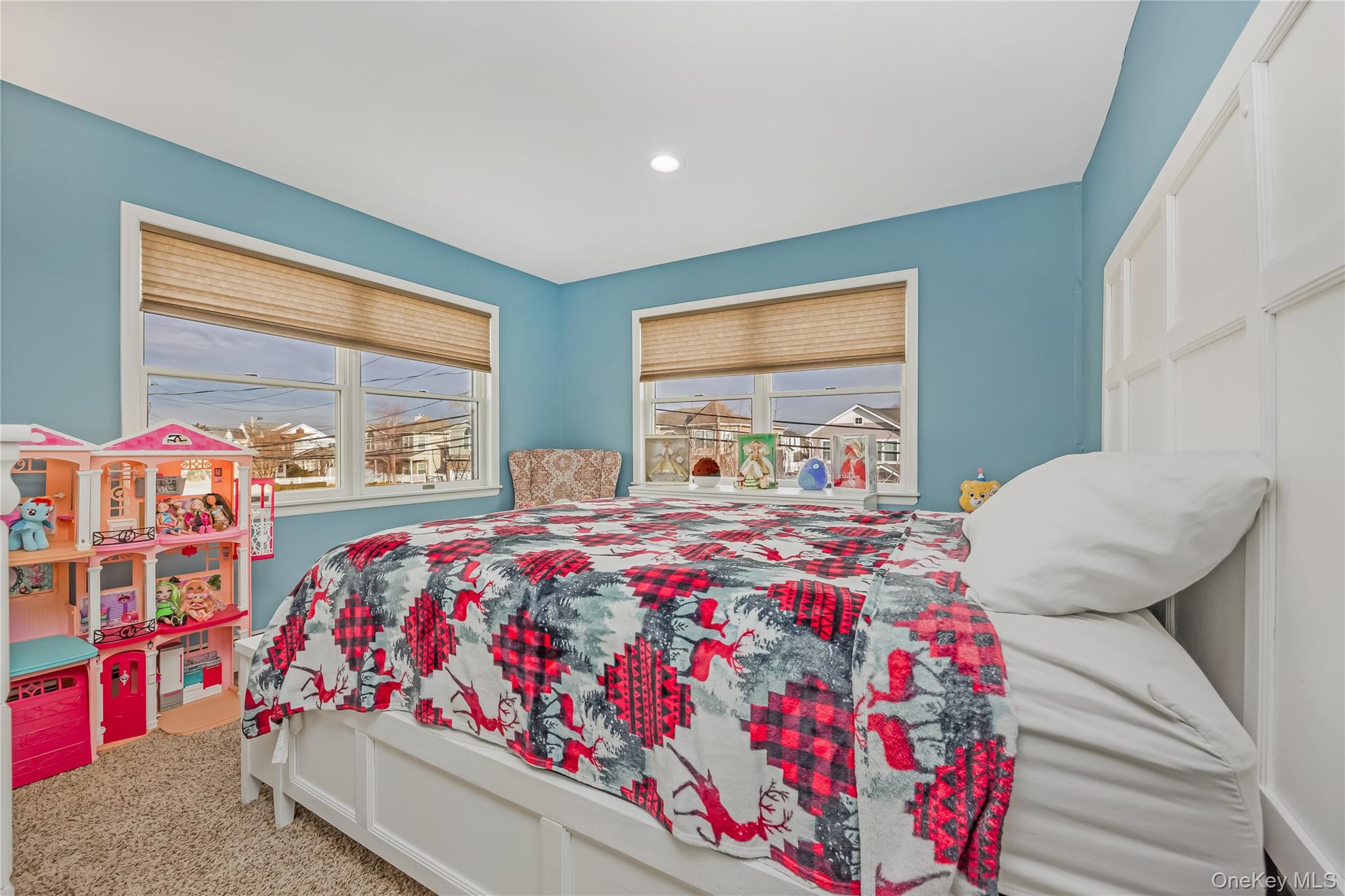 120 Neptune Place, Massapequa, NY 11758