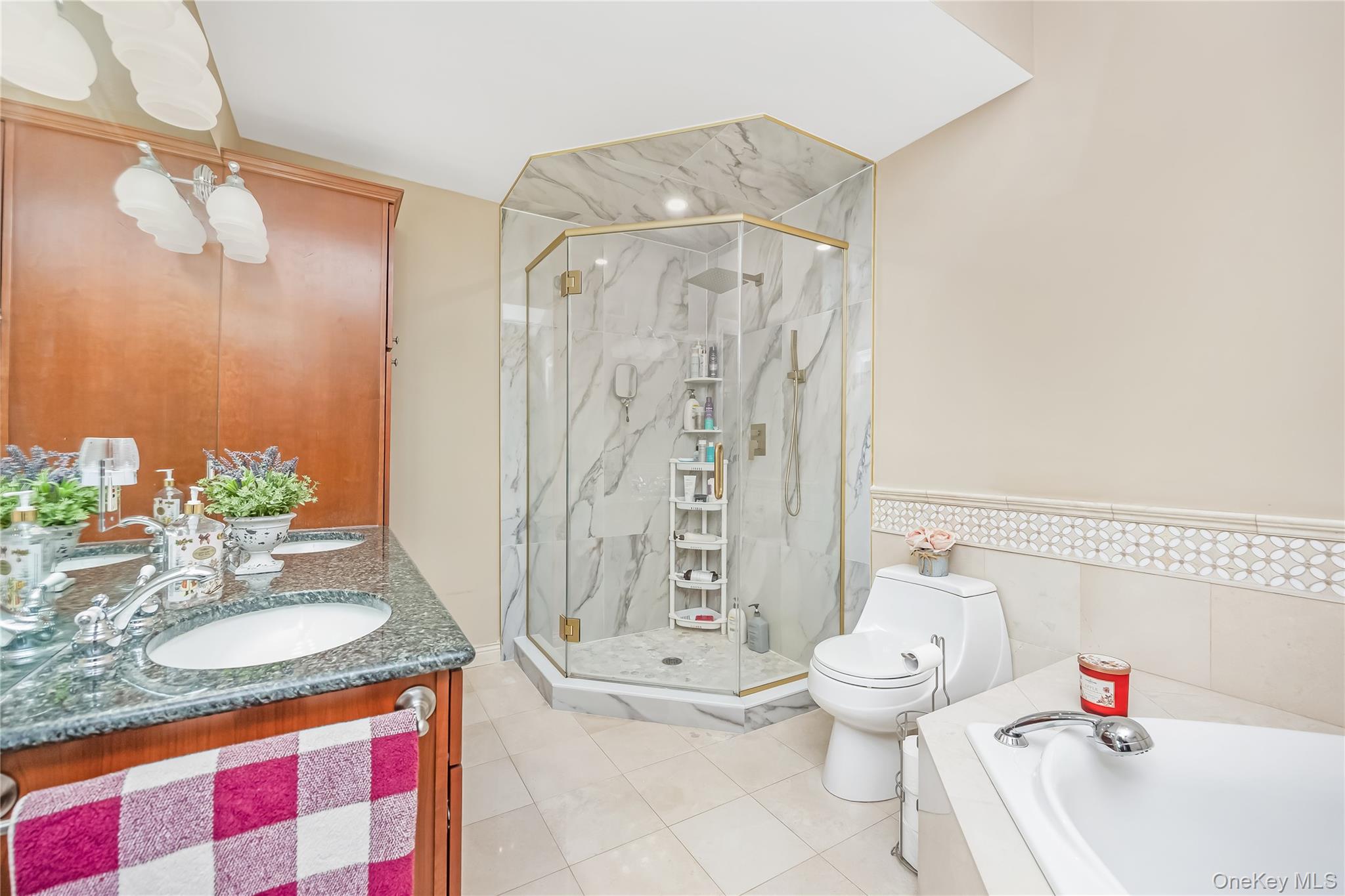 120 Neptune Place, Massapequa, NY 11758