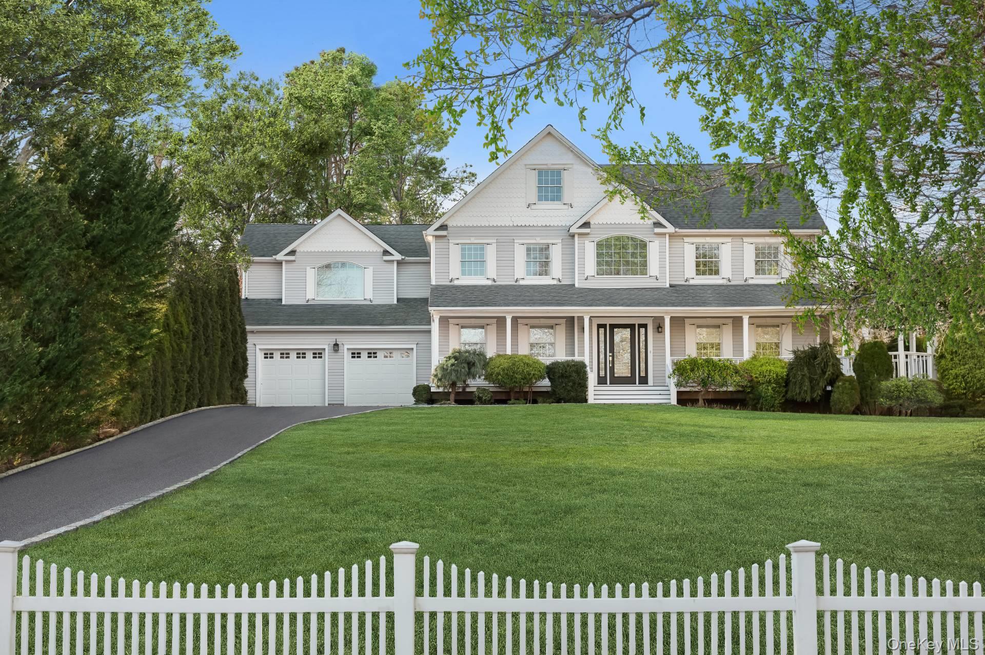 47 Bathing Beach Road, Southampton, NY 11968