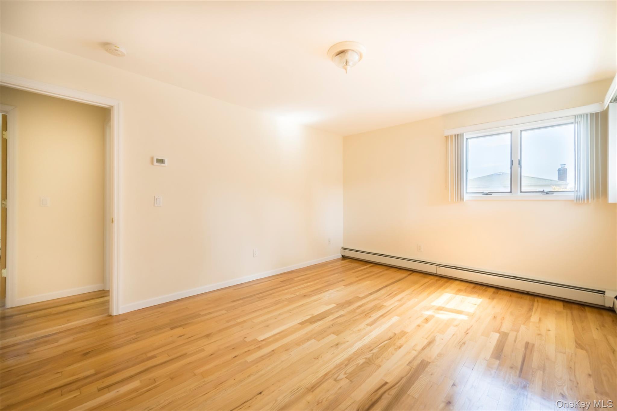 11 7th Street, Bayville, NY 11709