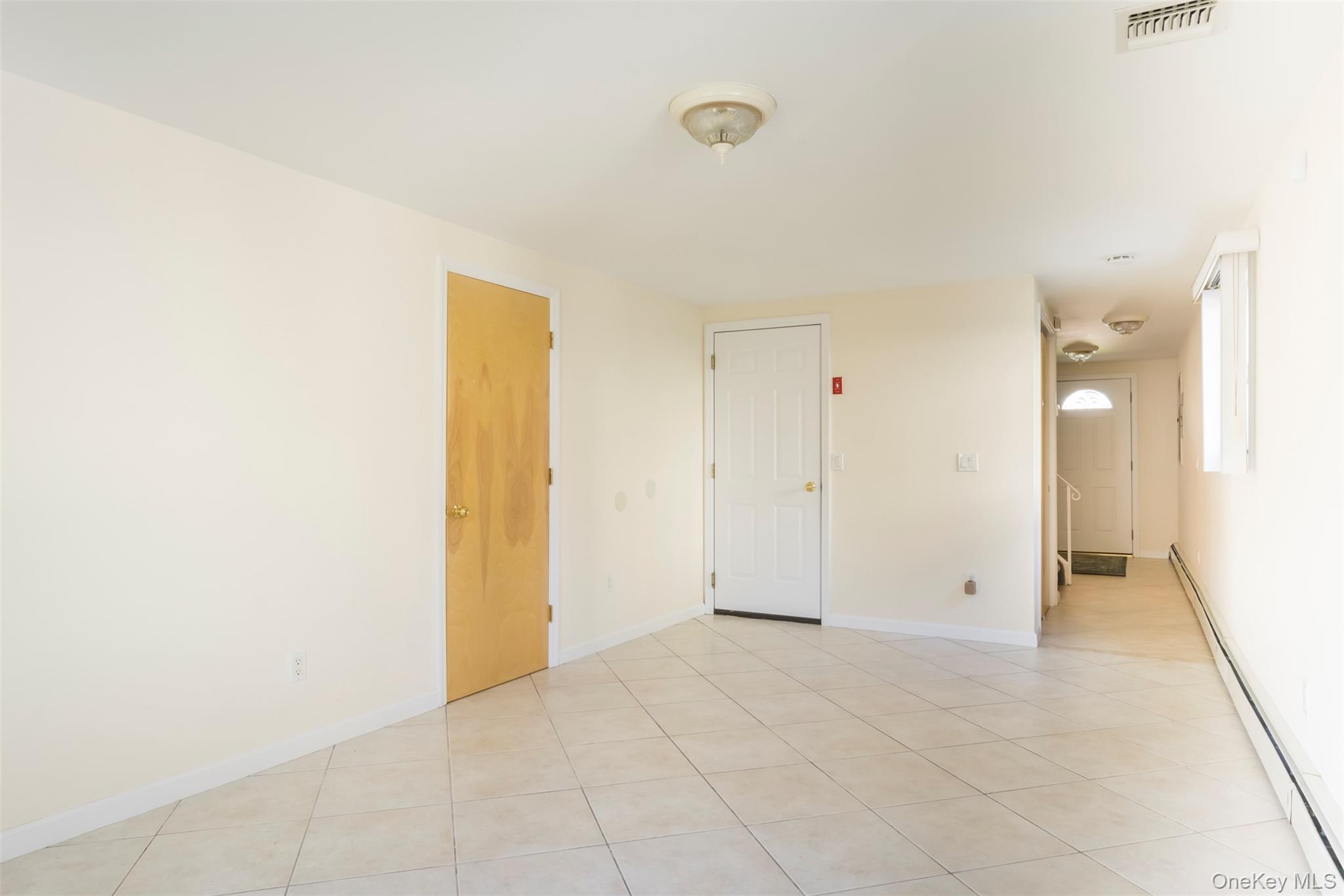 11 7th Street, Bayville, NY 11709