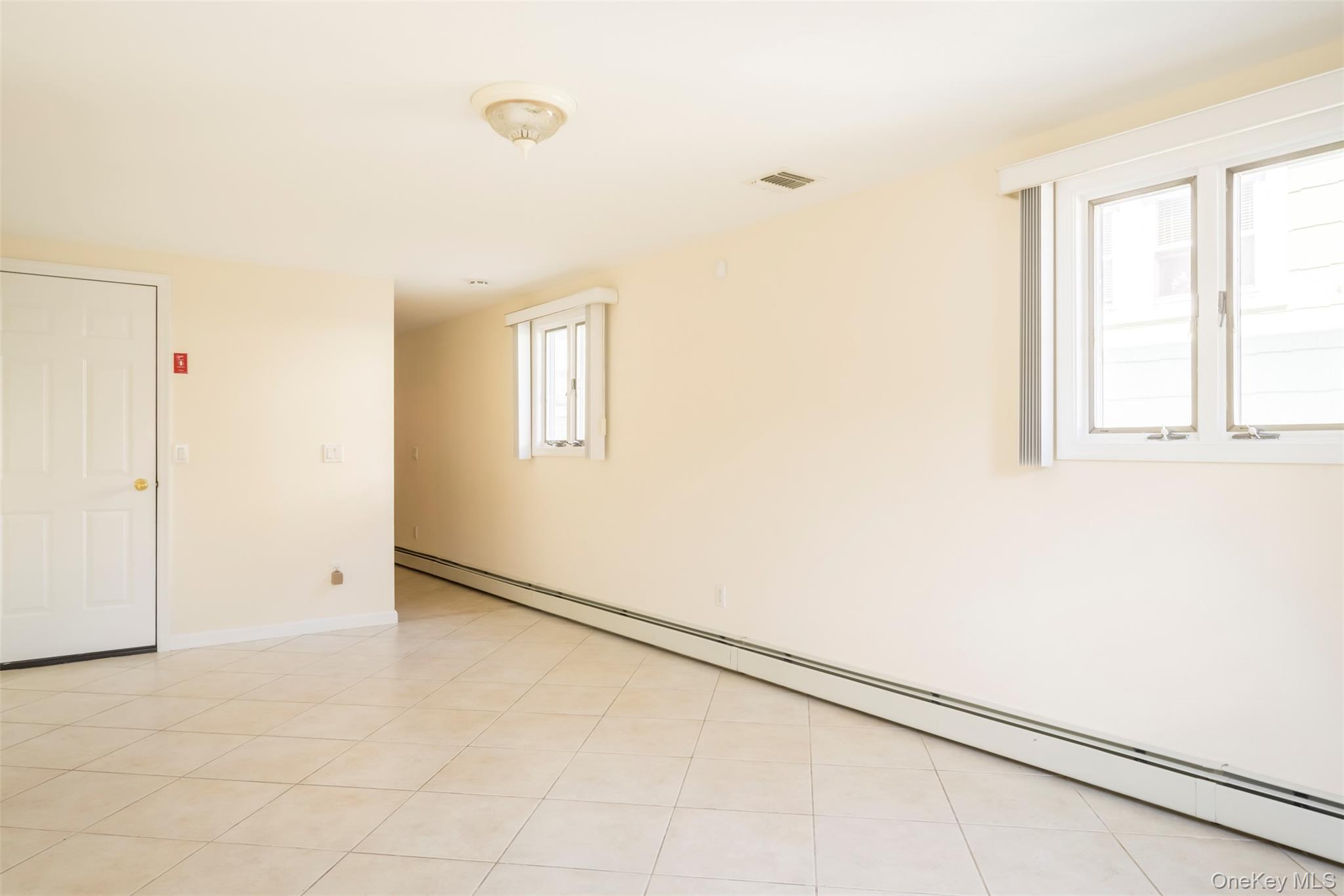 11 7th Street, Bayville, NY 11709