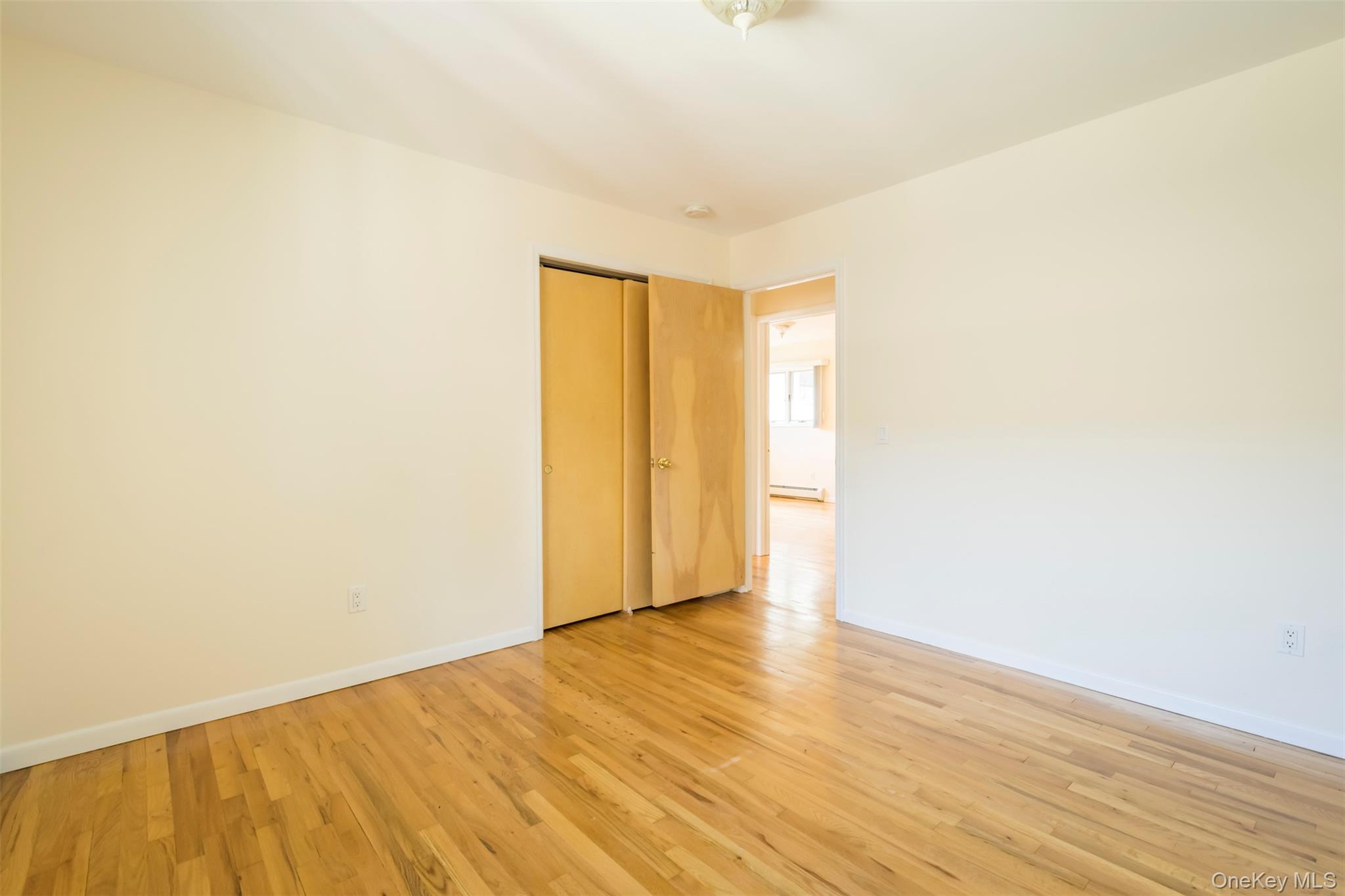 11 7th Street, Bayville, NY 11709