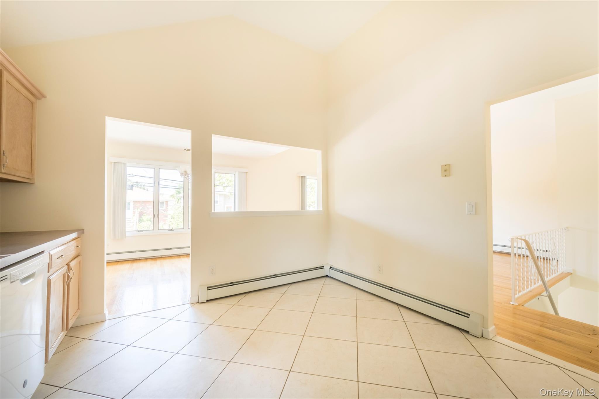 11 7th Street, Bayville, NY 11709