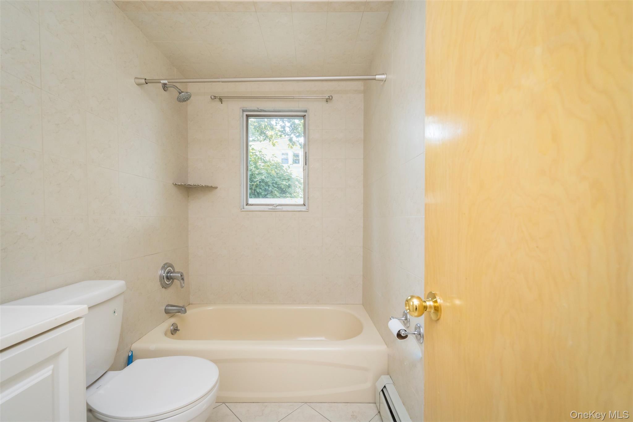 11 7th Street, Bayville, NY 11709