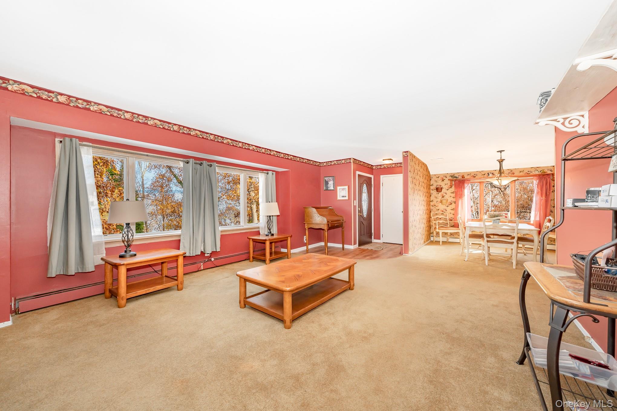 265 S 4th Street, Lindenhurst, NY 11757