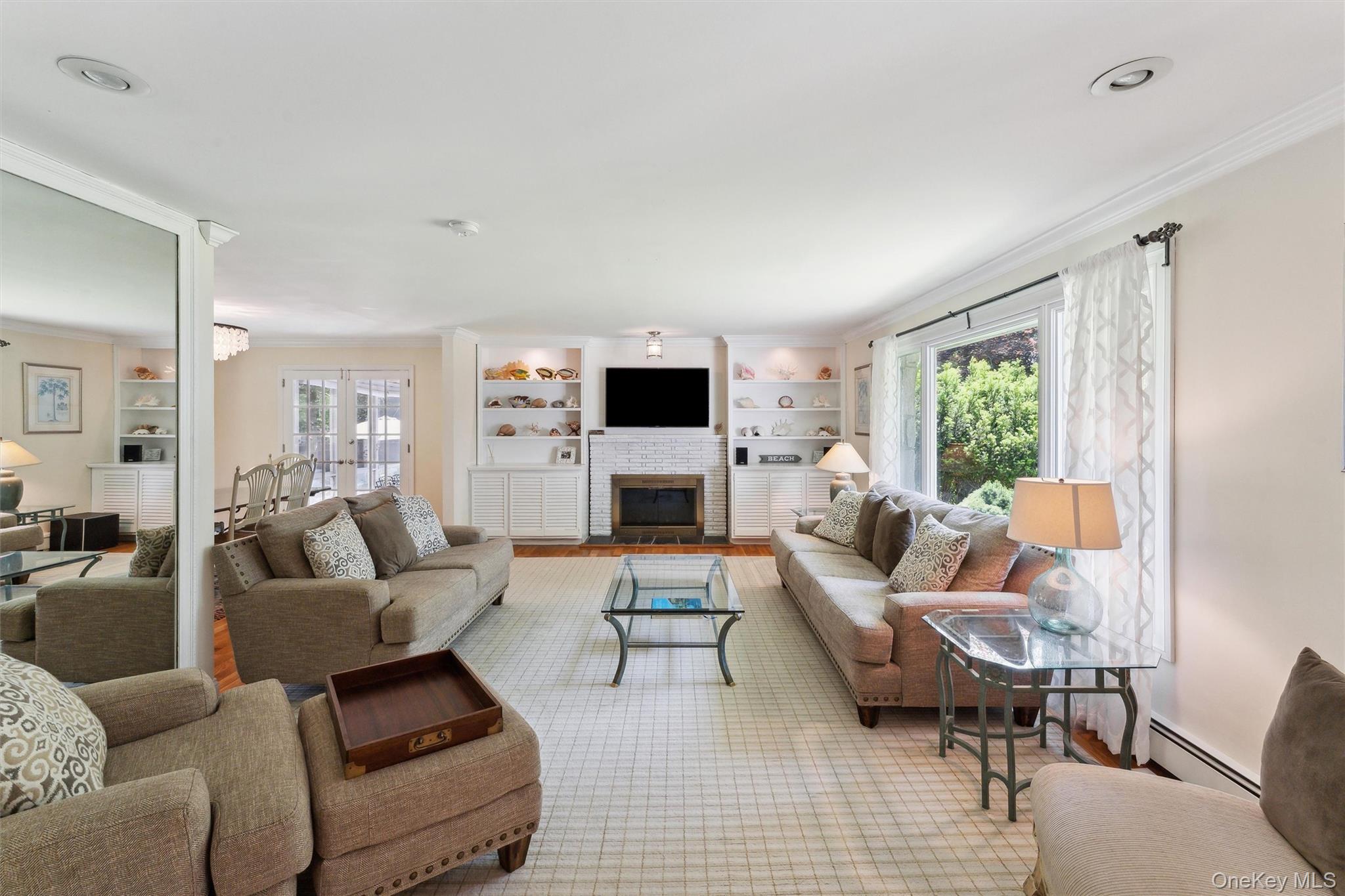 9 White Oak Lane, Westhampton, NY 11977