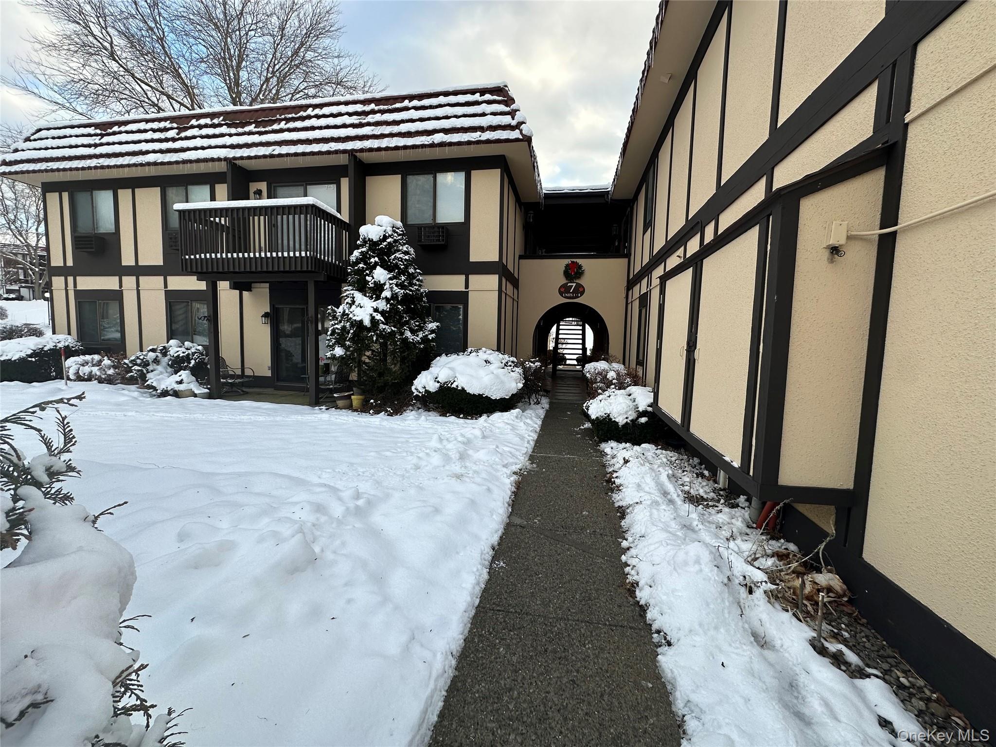 7 Loudon Drive # 7, Fishkill, NY 12524