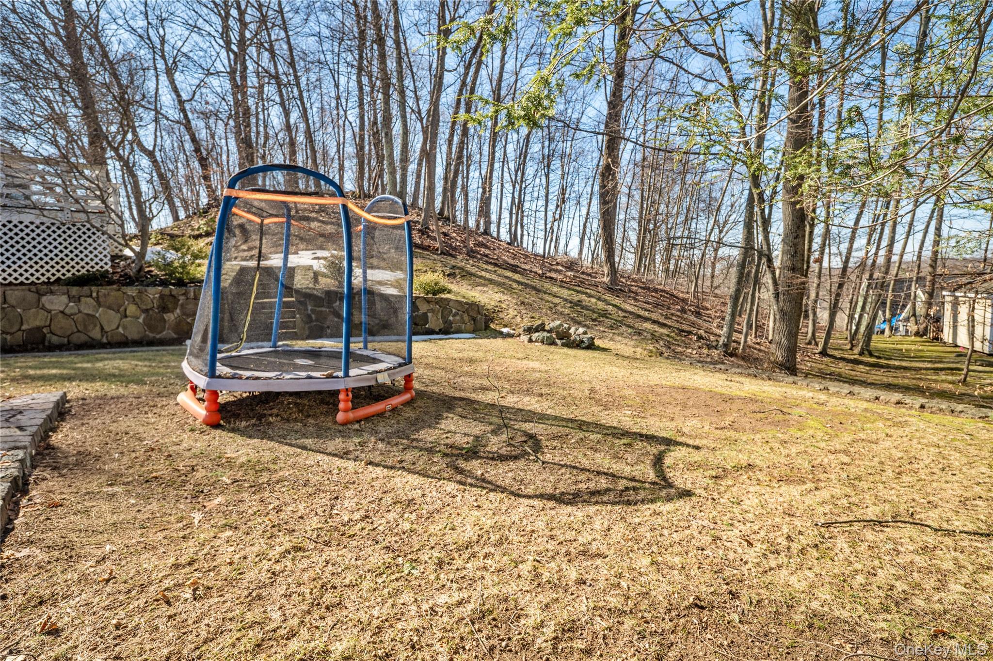 15 Cross Road, Cortlandt Manor, NY 10567