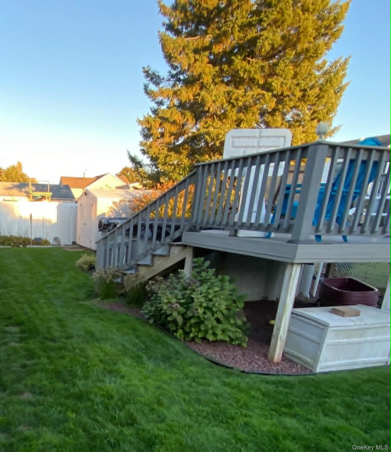 9 Blanche Street, Plainview, NY 11803