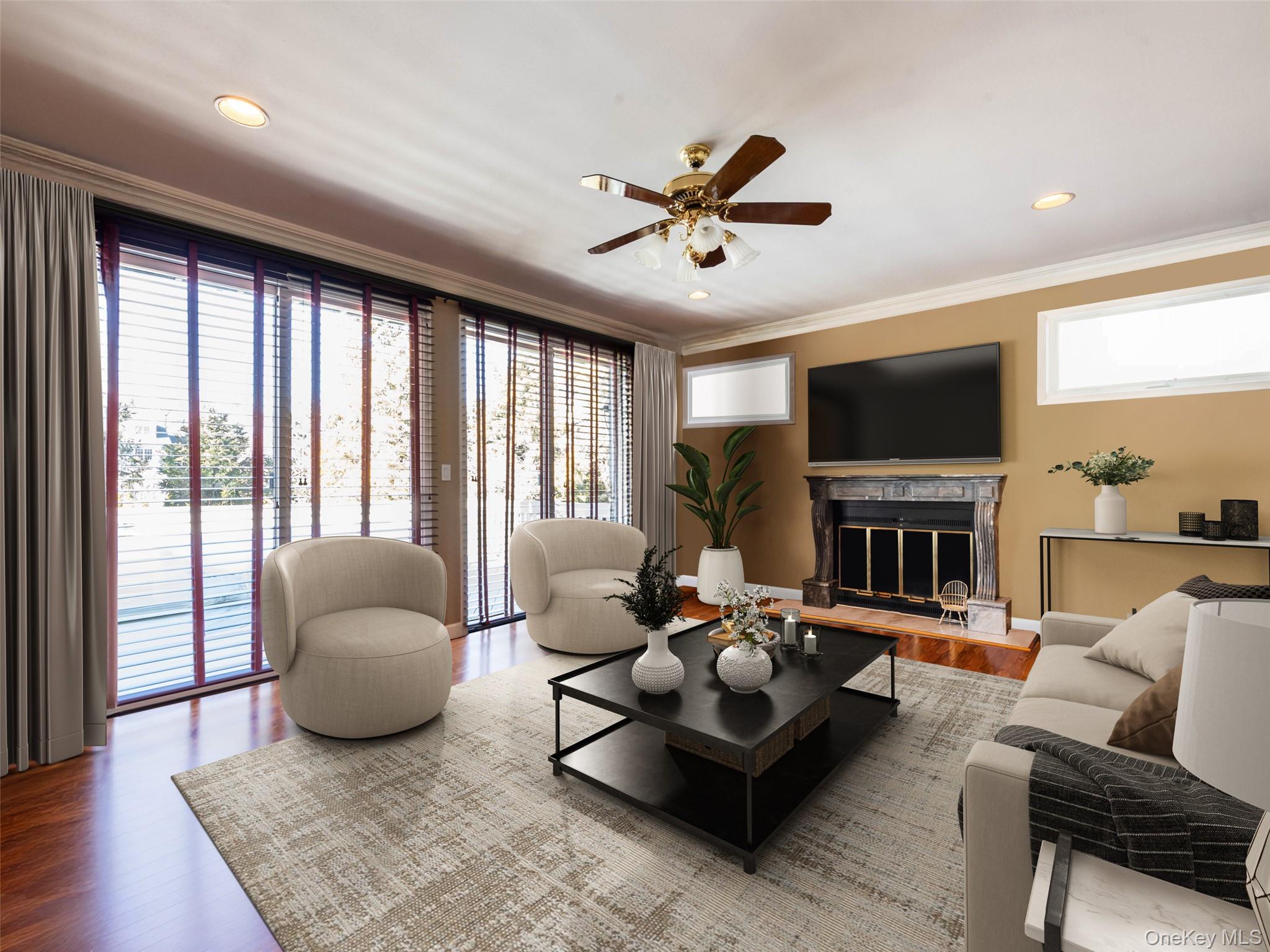 2 Bonnie Lynn Court, Roslyn, NY 11576