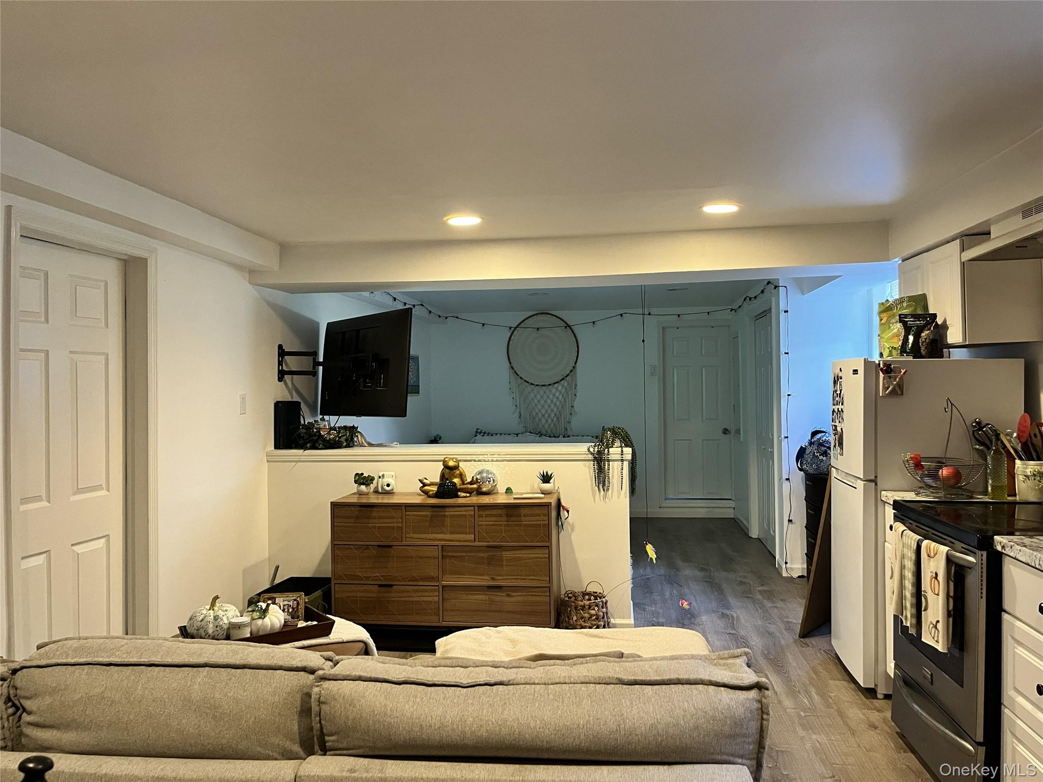 104 19th Street, Wading River, NY 11792