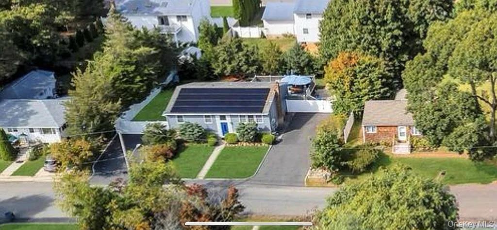 104 19th Street, Wading River, NY 11792