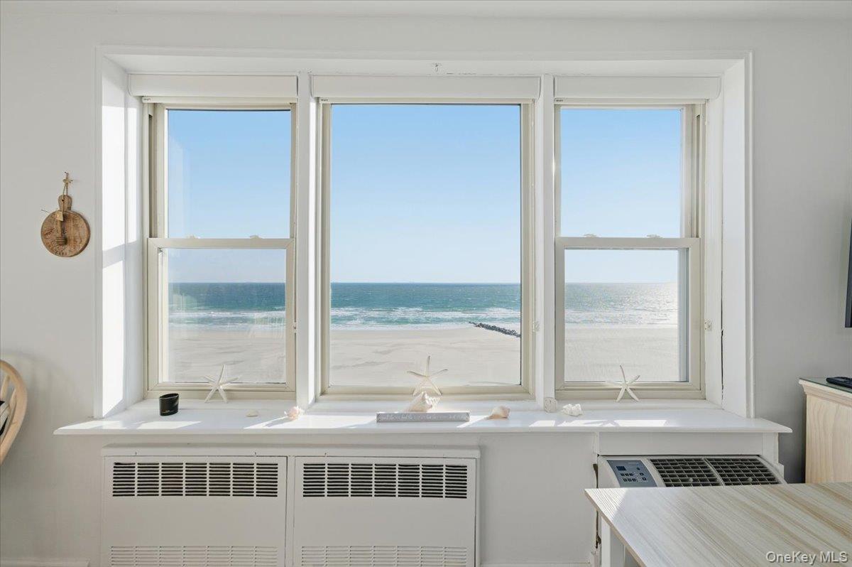 560 W Broadway # 6B, Long Beach, NY 11561