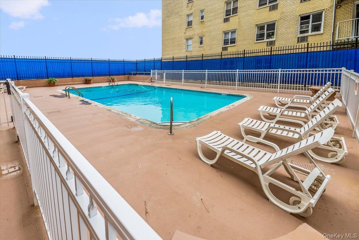 650 Shore Road # 5P, Long Beach, NY 11561