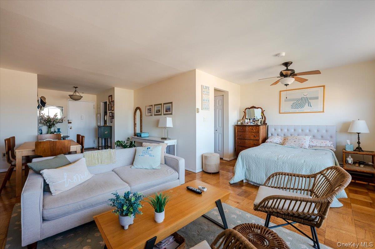 650 Shore Road # 5P, Long Beach, NY 11561