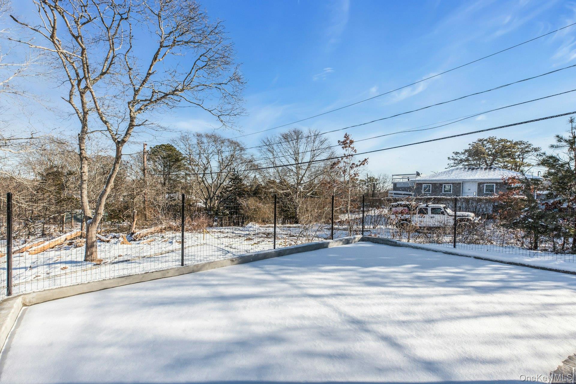 33 Oceanview Road, Hampton Bays, NY 11946