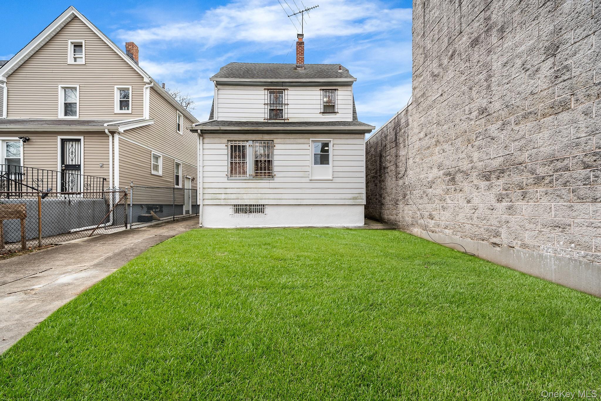 19125 115th Road, Saint Albans, NY 11412