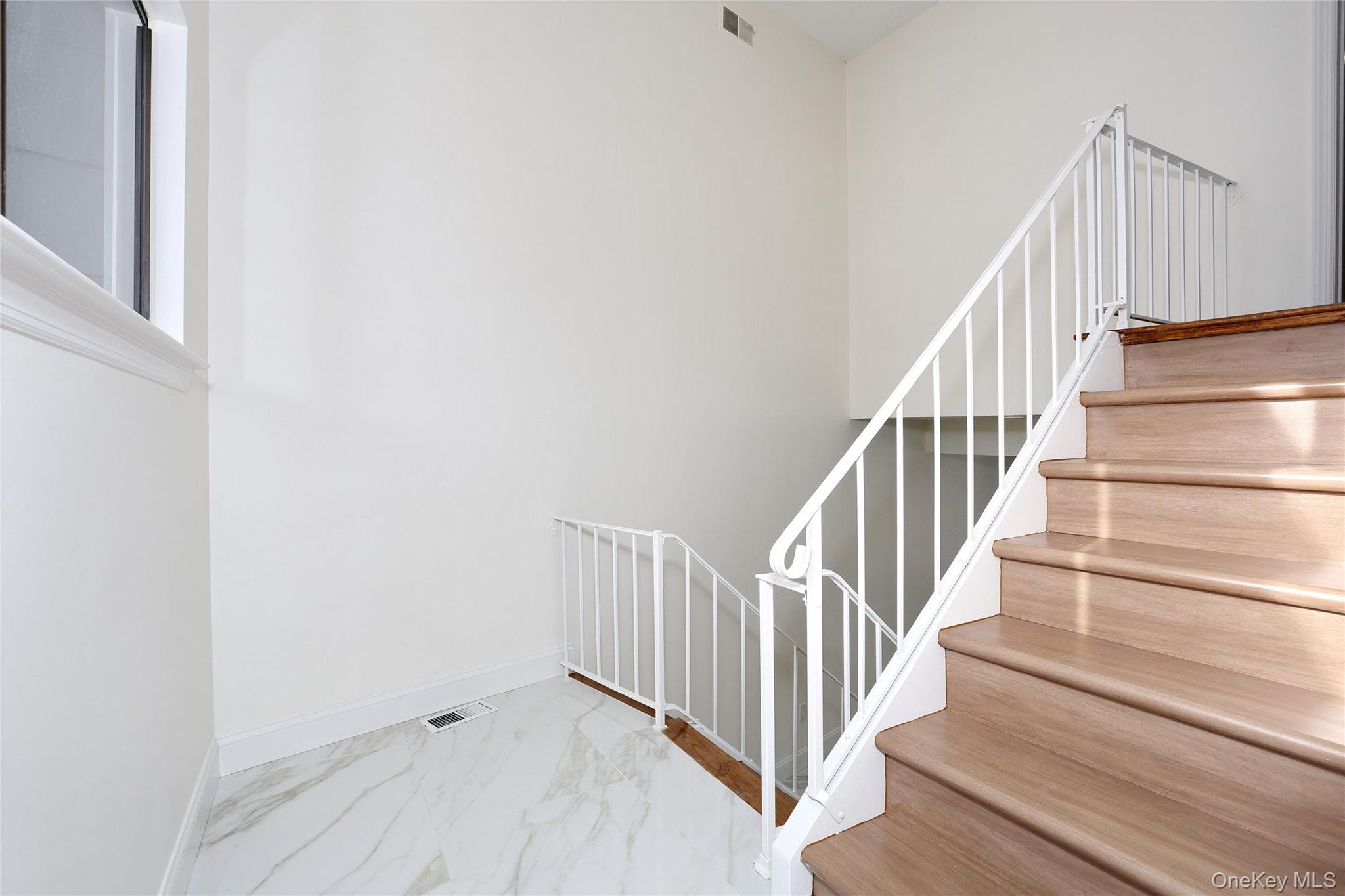 269 Treetop Circle, Nanuet, NY 10954