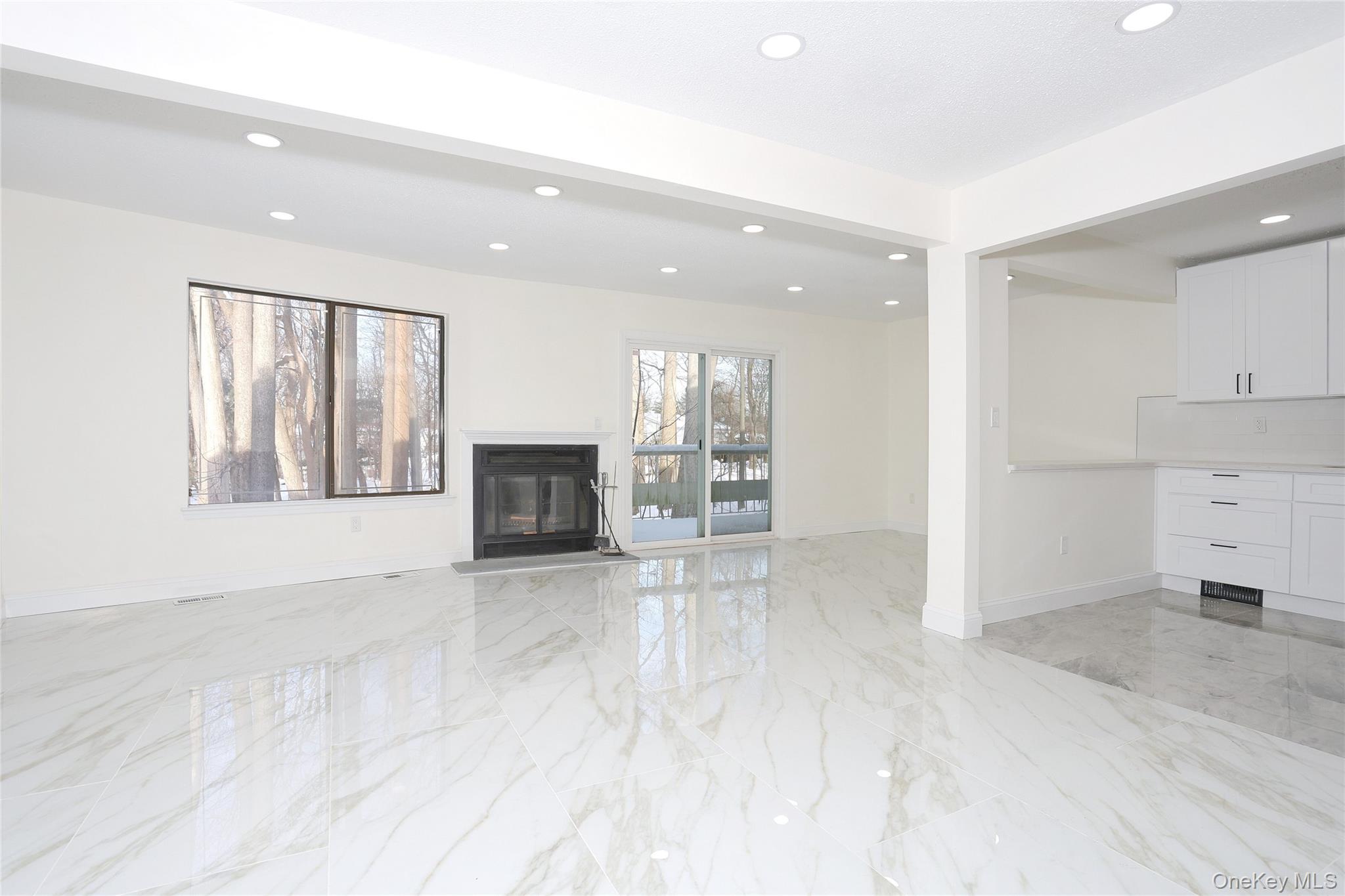 269 Treetop Circle, Nanuet, NY 10954