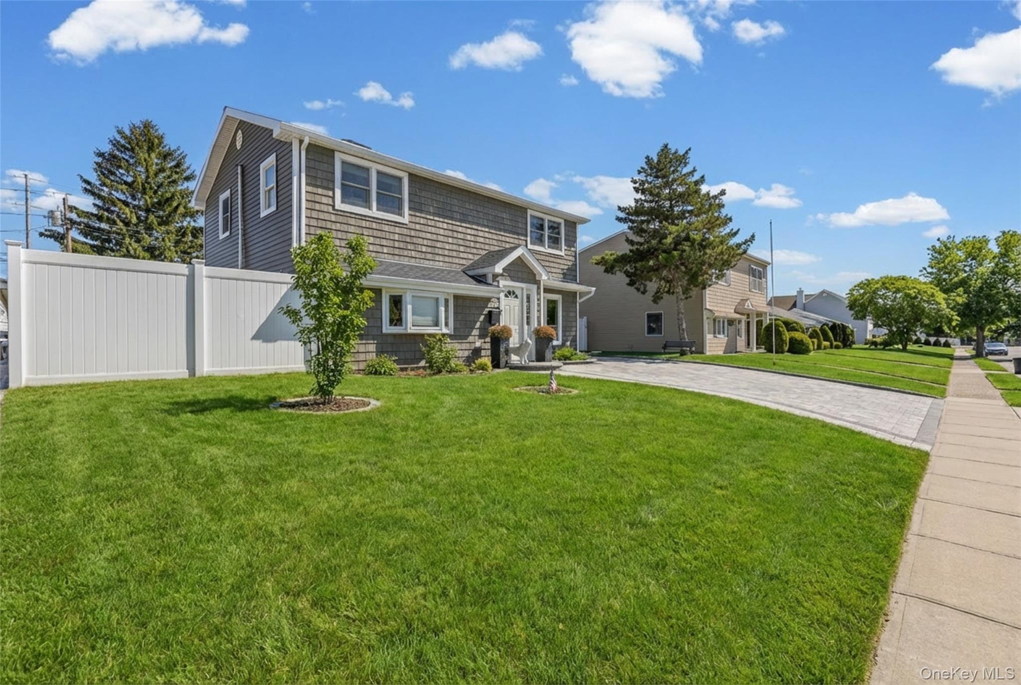 4185 Harriet Road, Bethpage, NY 11714