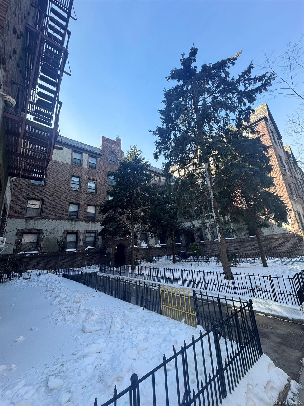 61-40 Saunders Street # C5, Rego Park, NY 11374