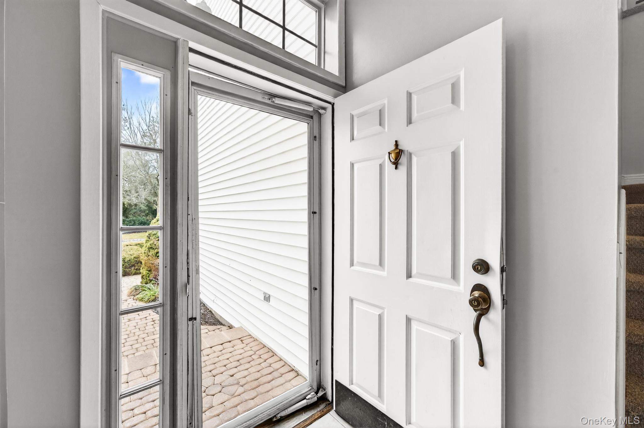 27 Hamlet Drive, Commack, NY 11725