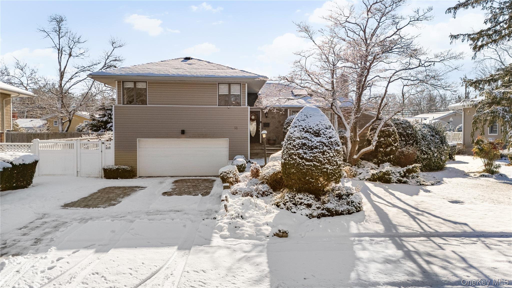 98 Birchwood Park Drive, Jericho, NY 11753