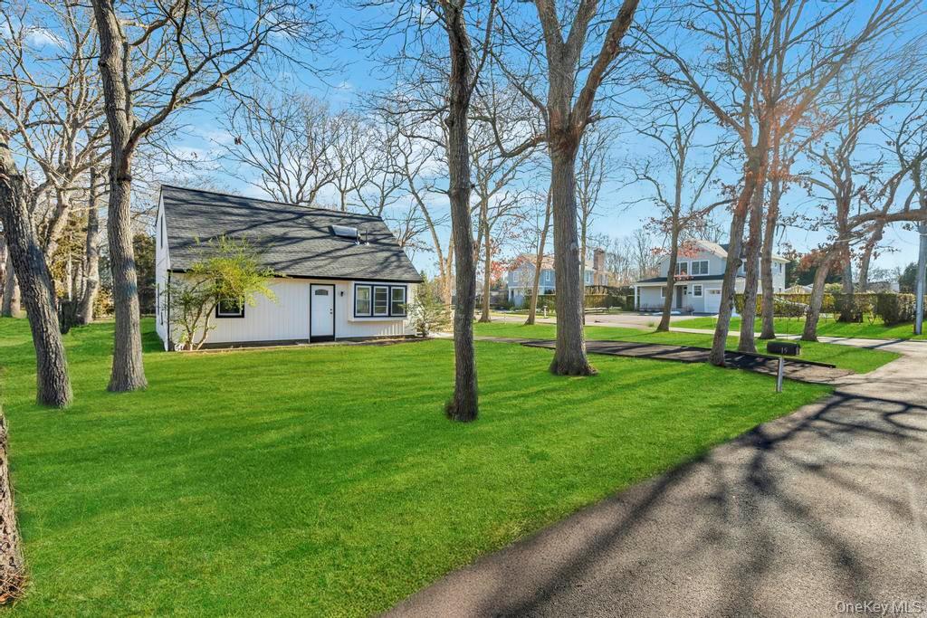 15 Ocean Avenue, East Quogue, NY 11942