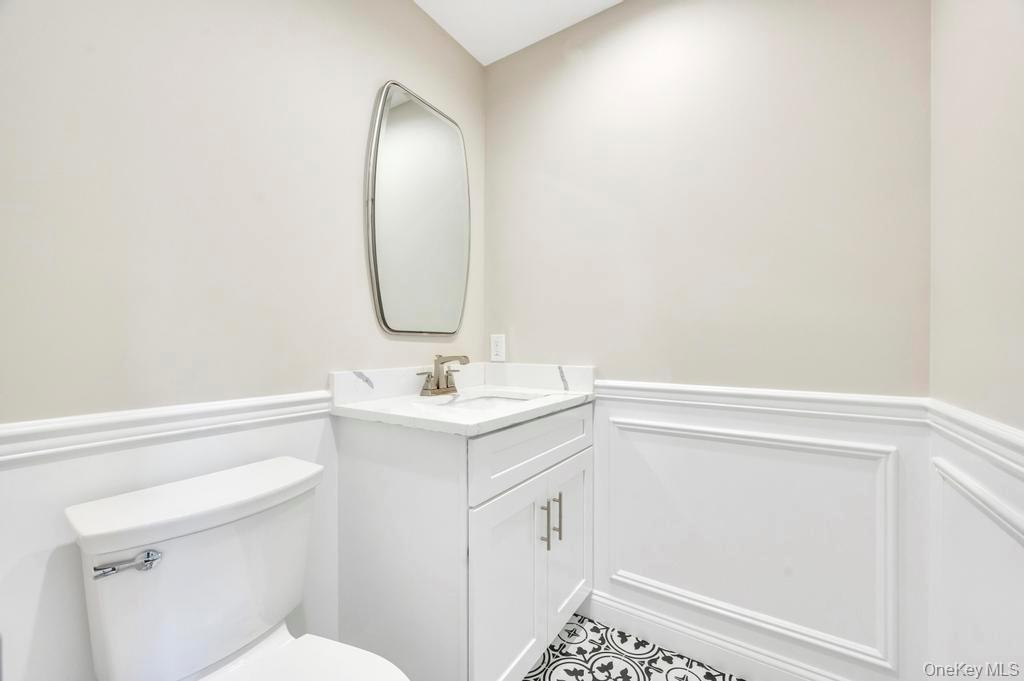 42 Volta Drive, Deer Park, NY 11729