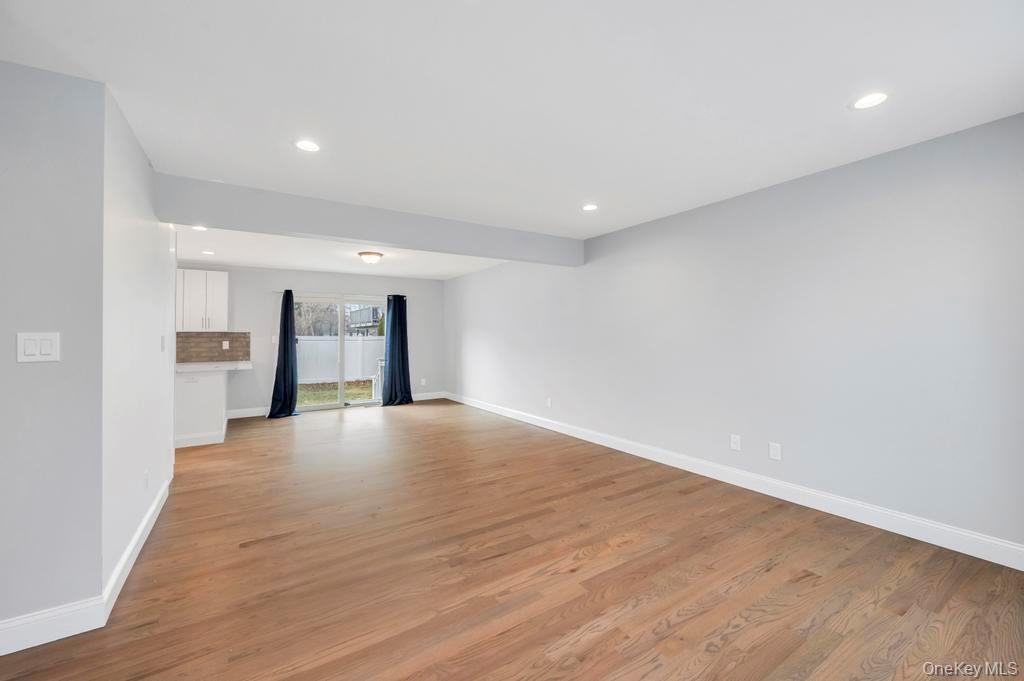 42 Volta Drive, Deer Park, NY 11729