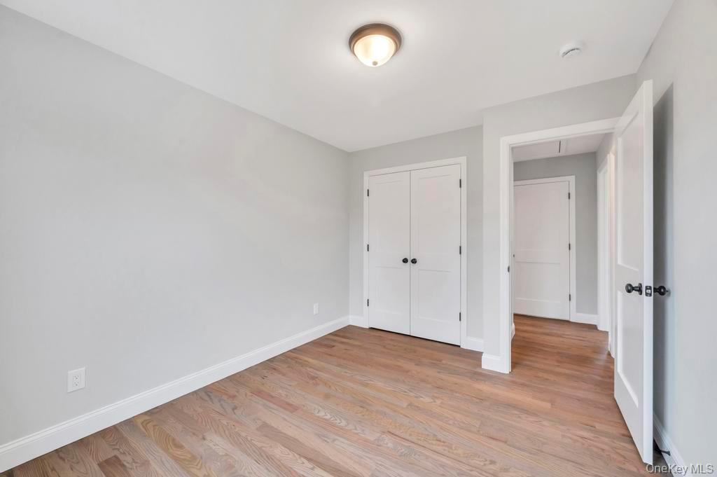 42 Volta Drive, Deer Park, NY 11729